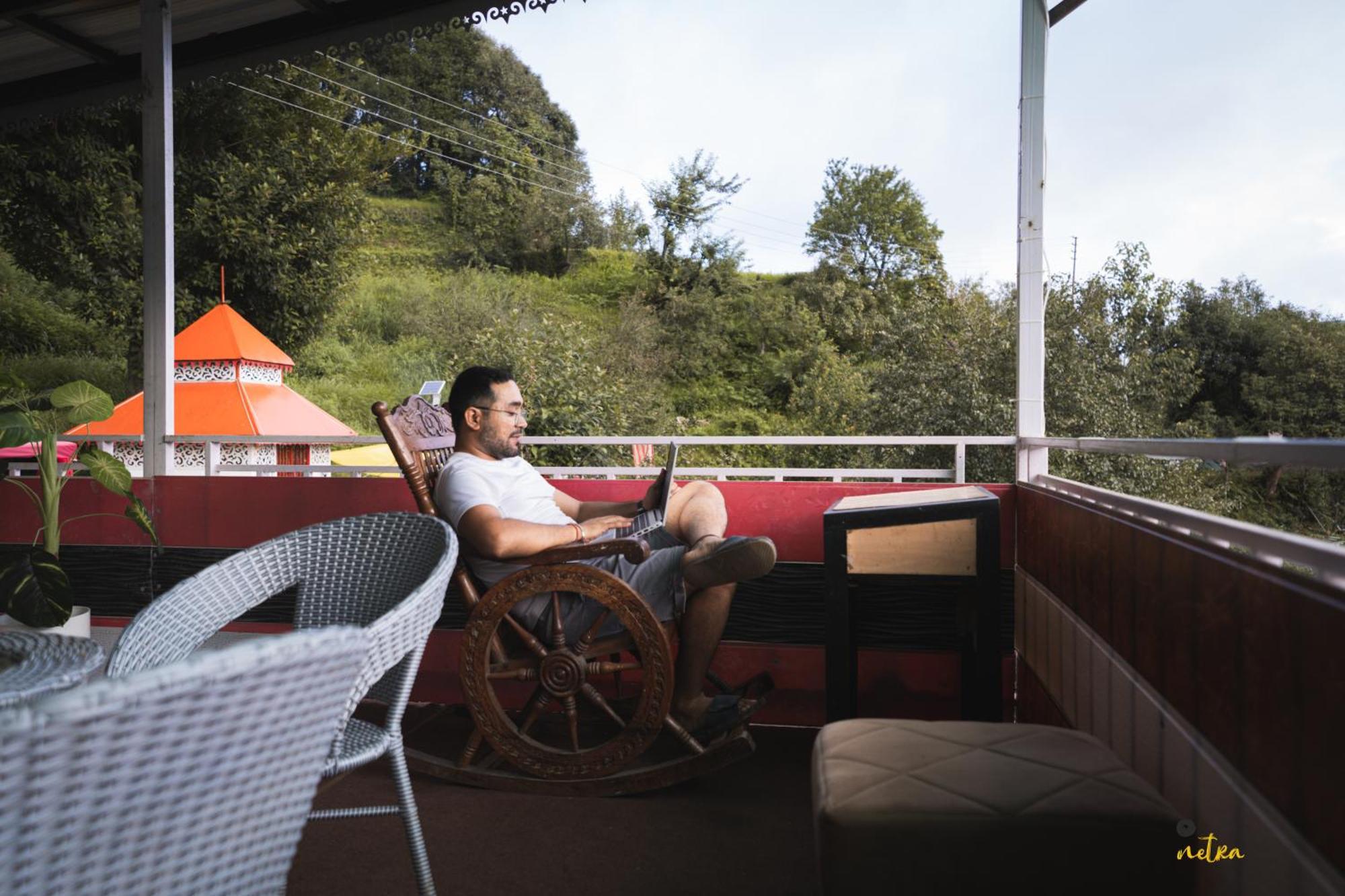 The Rare One'S Mukteshwar - Resort & Cafe Εξωτερικό φωτογραφία