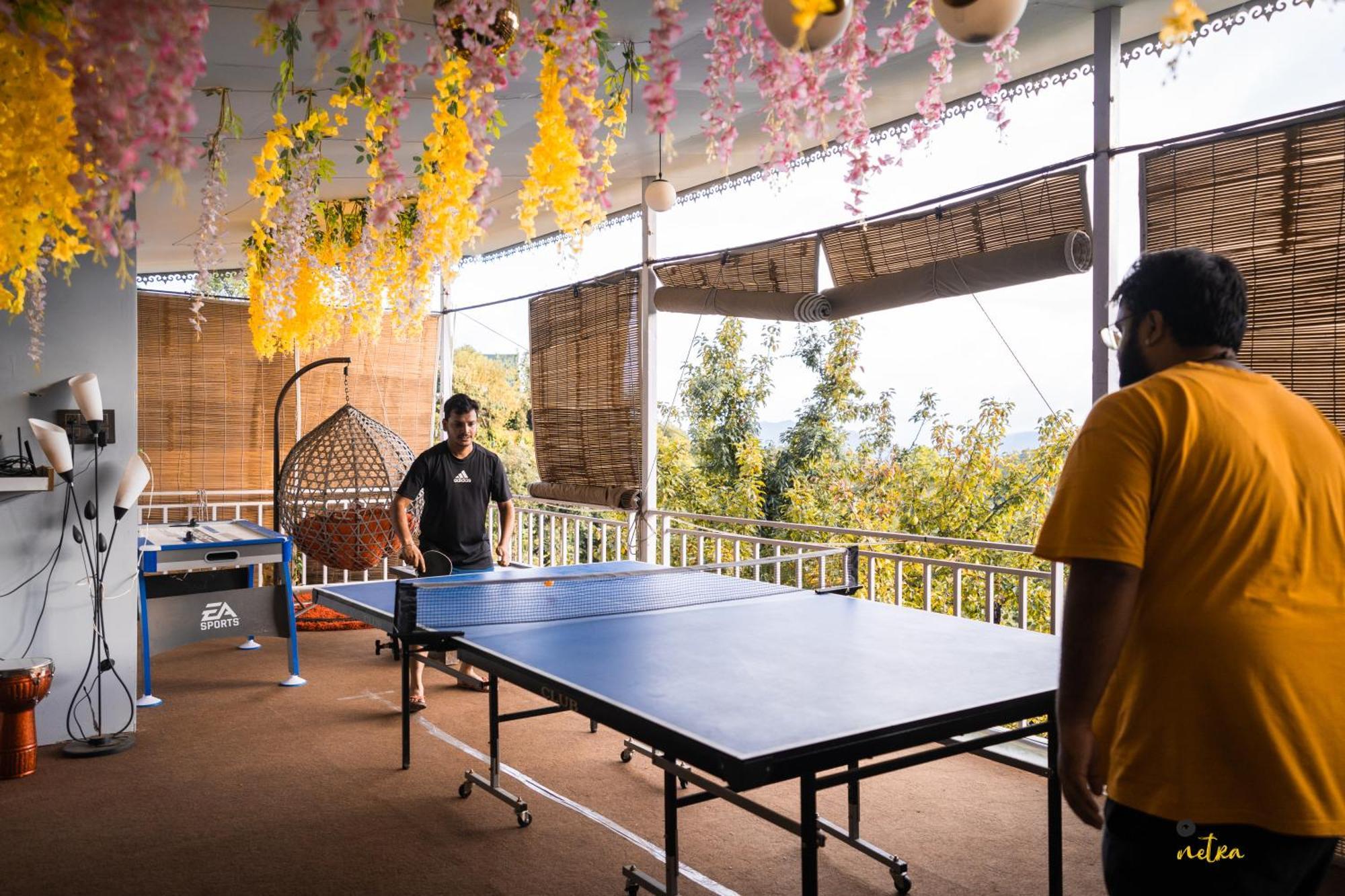 The Rare One'S Mukteshwar - Resort & Cafe Εξωτερικό φωτογραφία